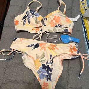 Floral Cupshe Swimsuit size small